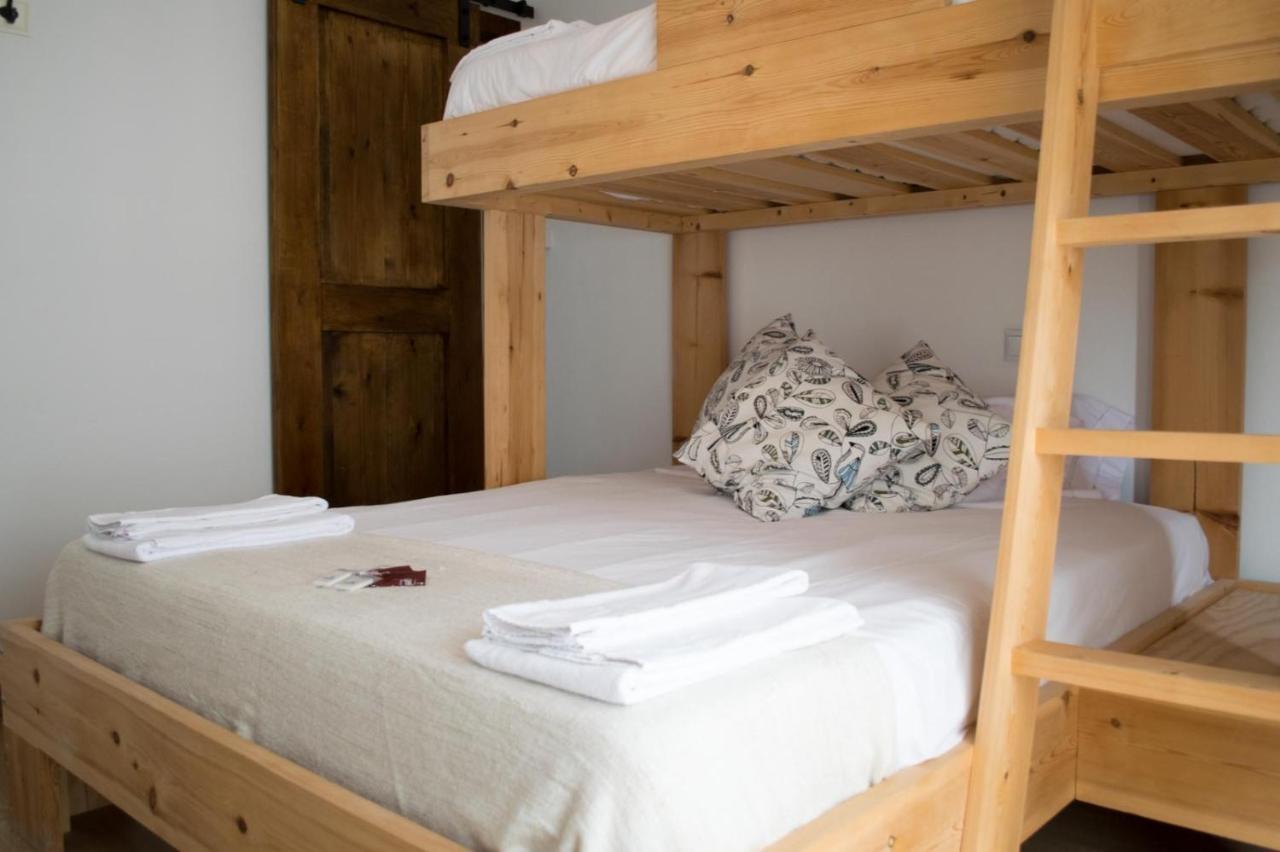 Latas Surf Lodge Лоредо Екстер'єр фото